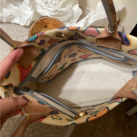 Dooney and Bourke Valentine hearts purse. - Picture 10 of 12